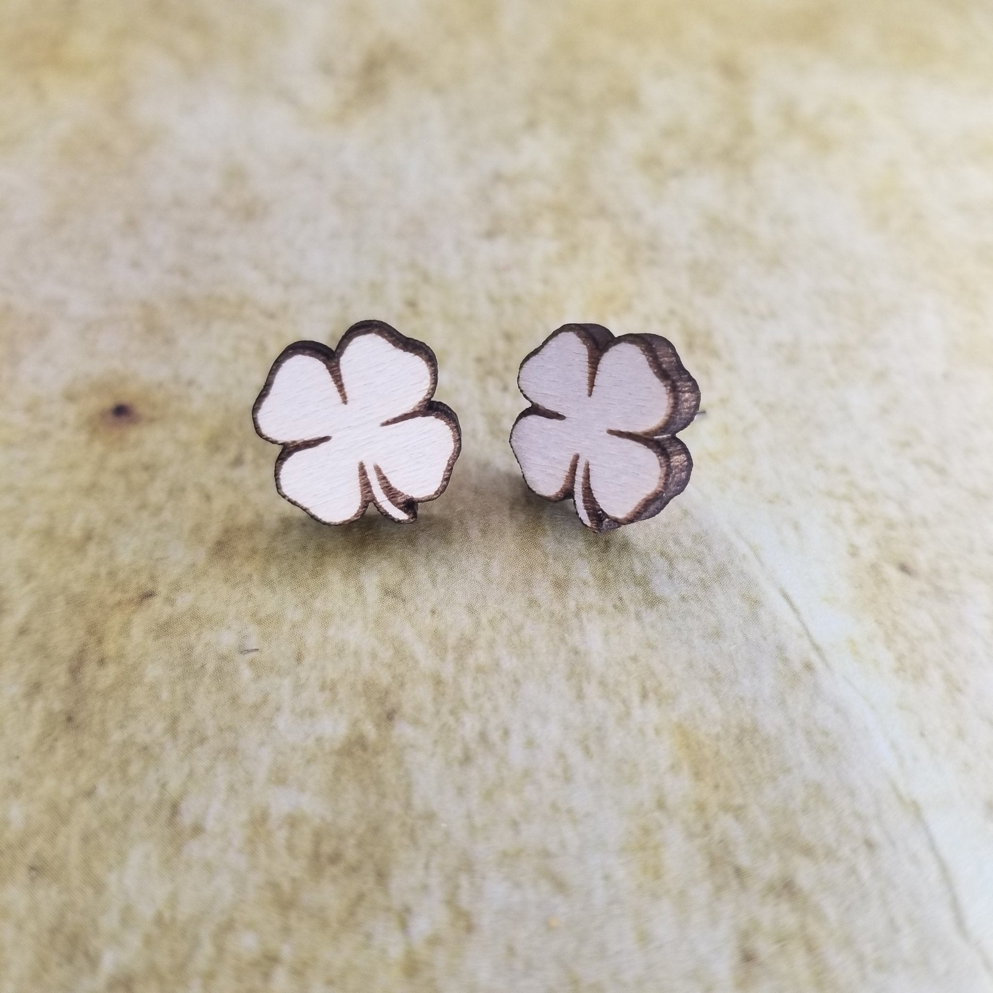 Four Leaf Clover Maple Wood Stud Earrings - Designodeal