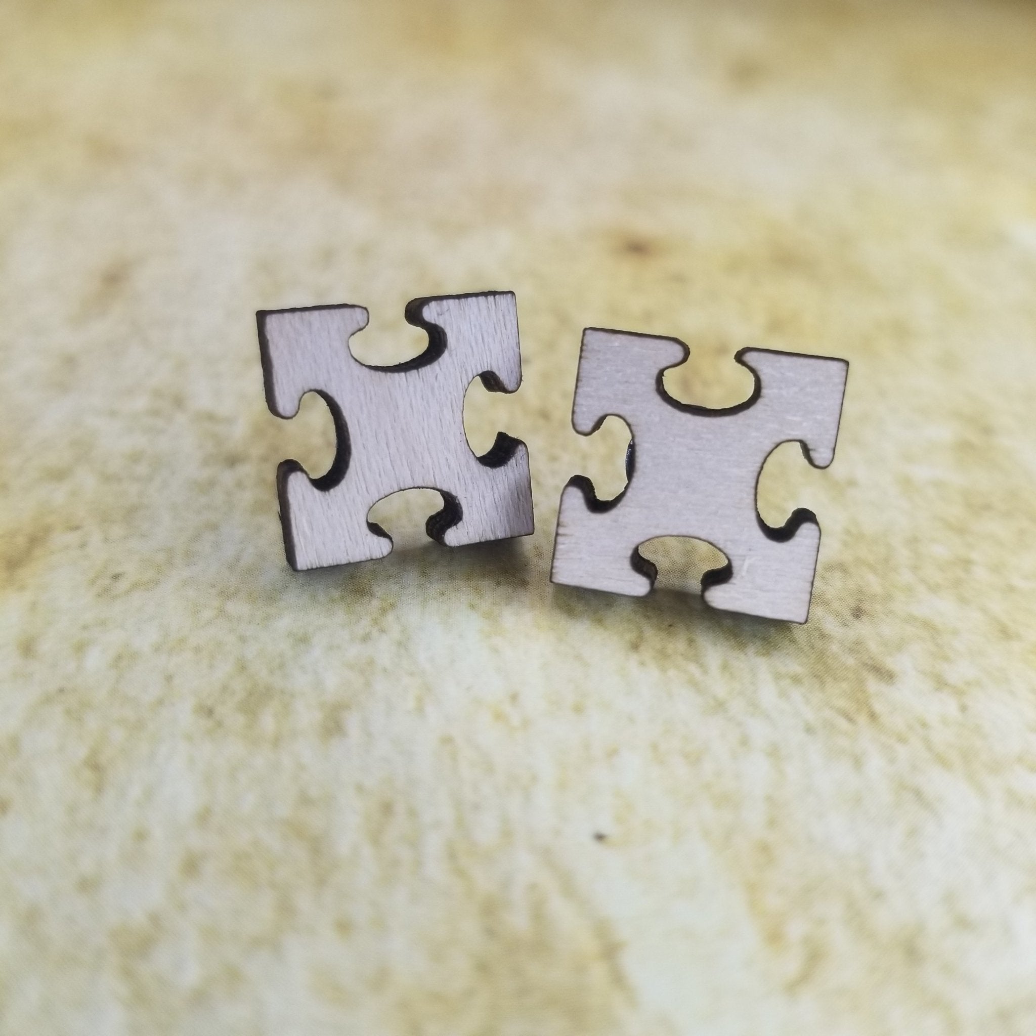 Puzzle Piece No Prong Maple Wood Stud Earrings - Designodeal