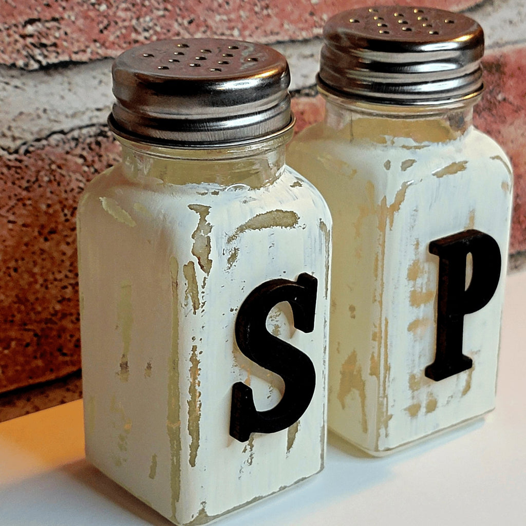 Farmhouse Rustic Distressed 6 Salt Shaker & Pepper Mill Shakers